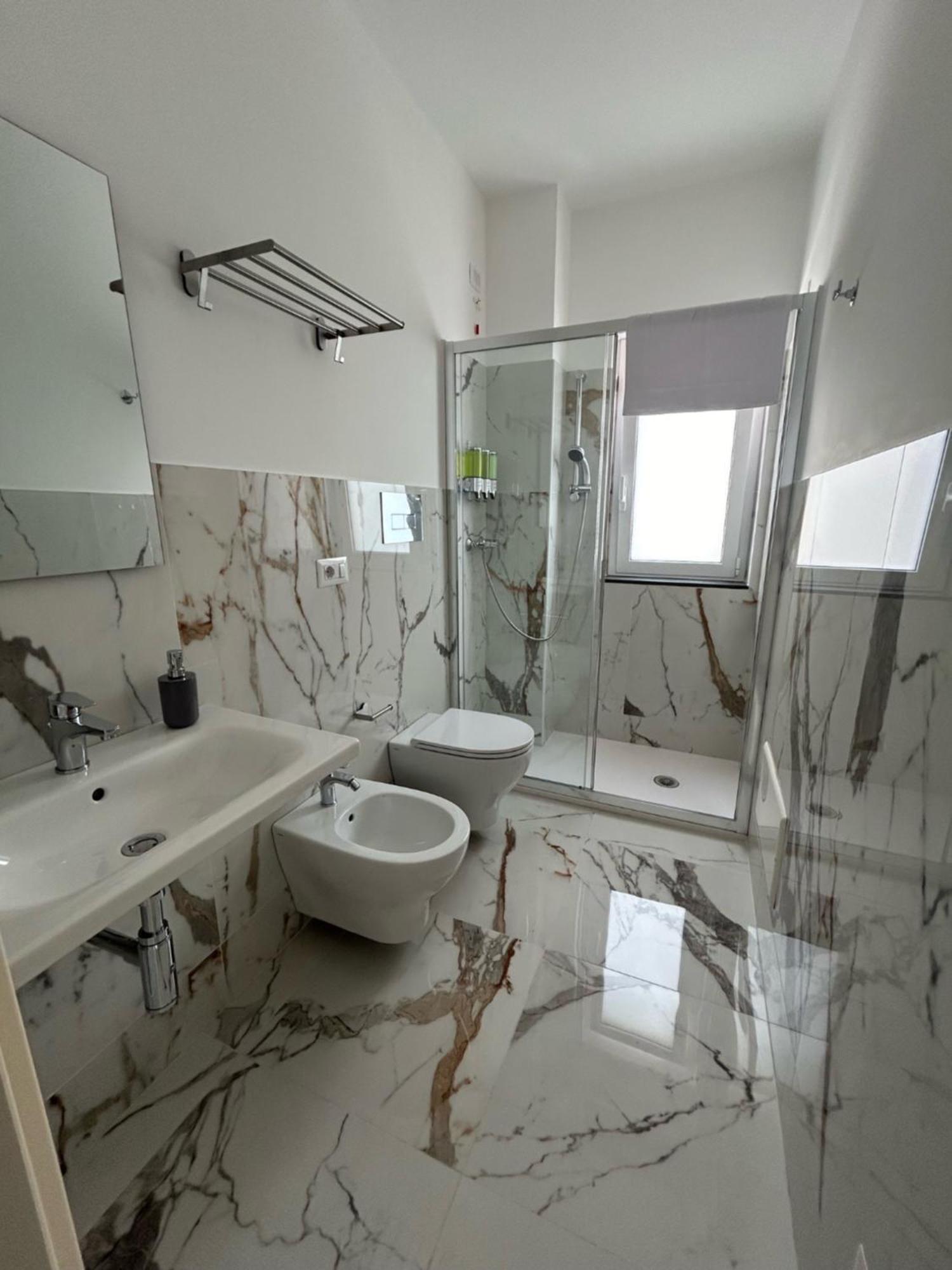Aqua Marine B&B - Rooms And Apartments Милаццо Экстерьер фото