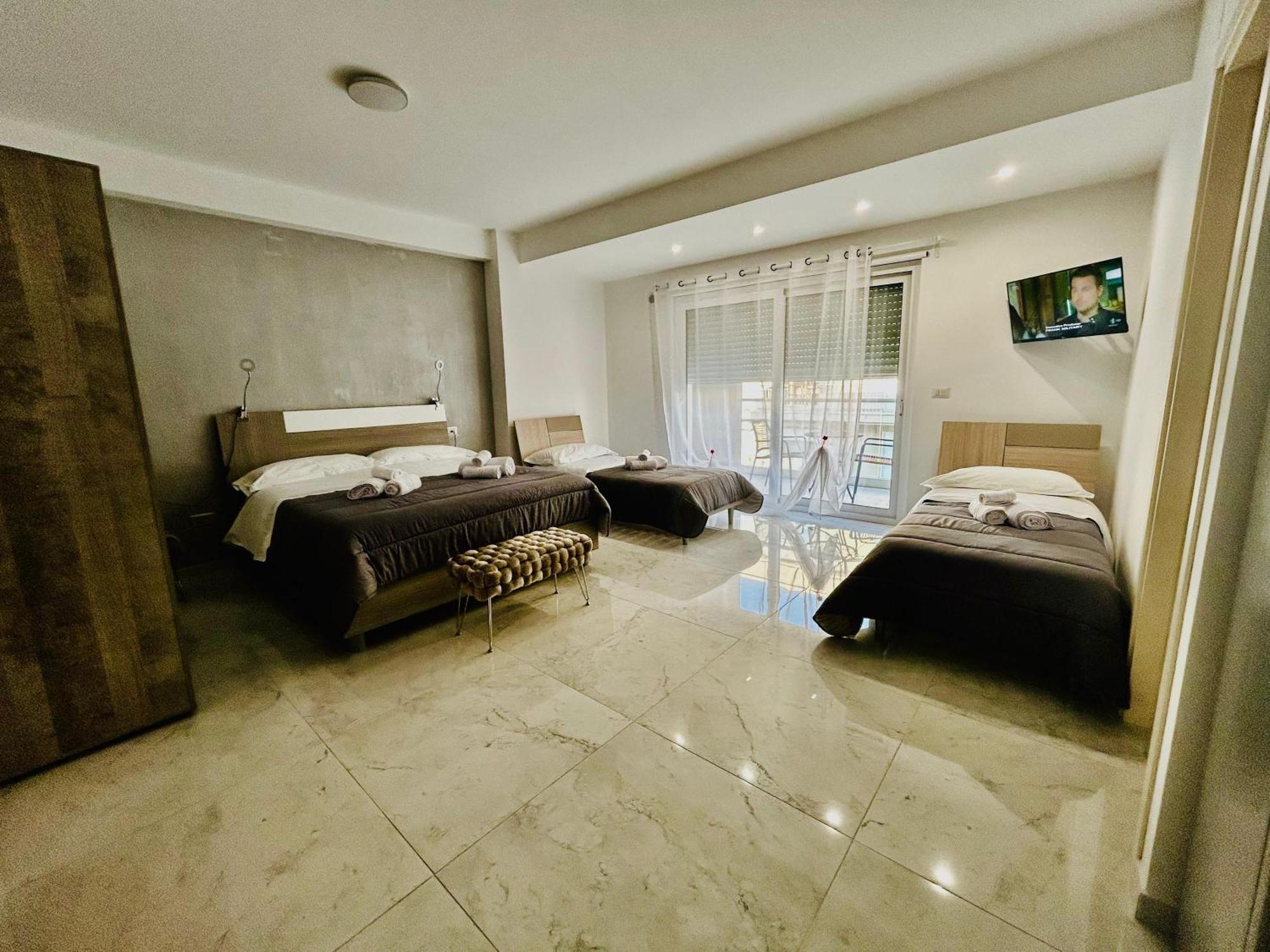 Aqua Marine B&B - Rooms And Apartments Милаццо Экстерьер фото